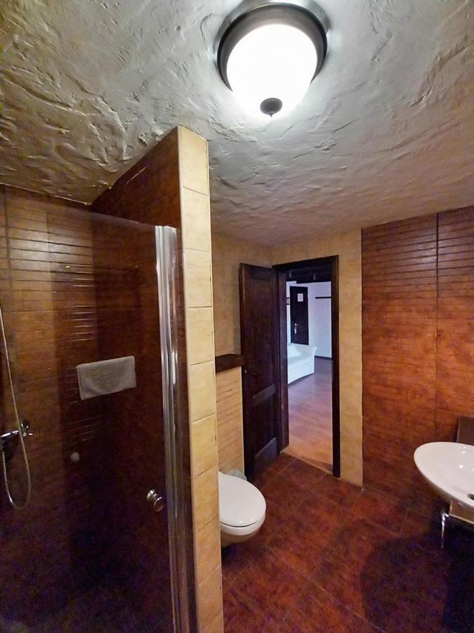 Sari Udvar Dunakiliti Exteriör bild
